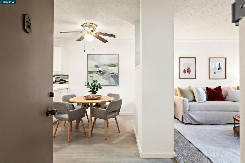 Image 2 of property listing at 2738 Oak Rd 161, Walnut Creek, CA 94597