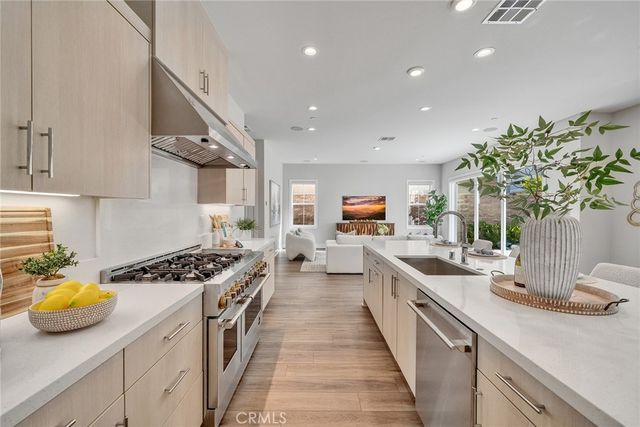 140 Walworth, Lake Forest, CA 92630