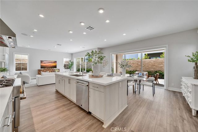 140 Walworth, Lake Forest, CA 92630