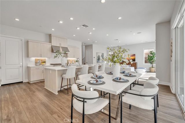 140 Walworth, Lake Forest, CA 92630