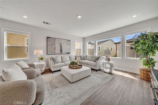 140 Walworth, Lake Forest, CA 92630
