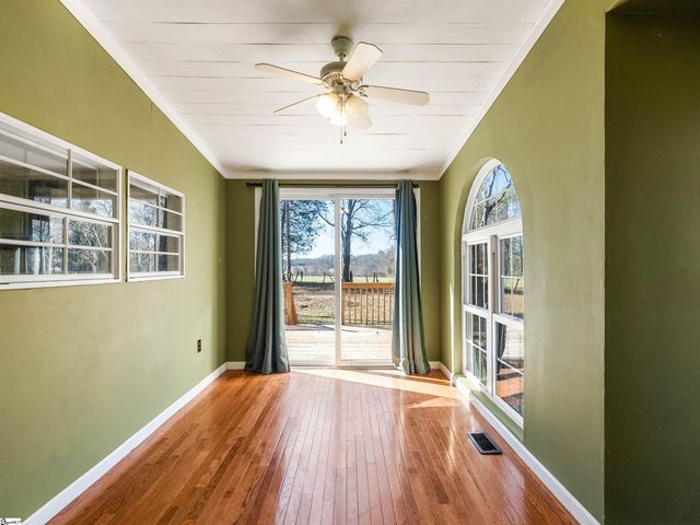 2740 Highway 414, Taylors, SC 29687