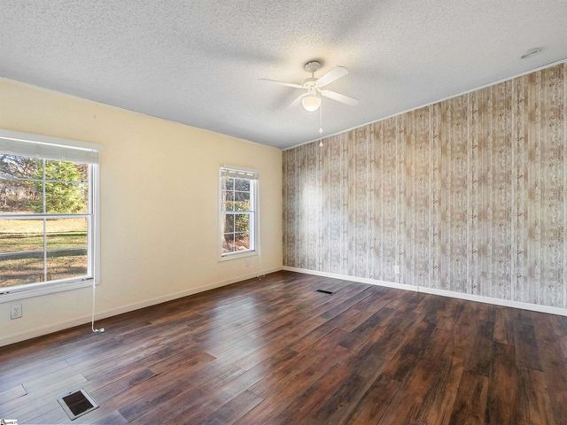 2740 Highway 414, Taylors, SC 29687