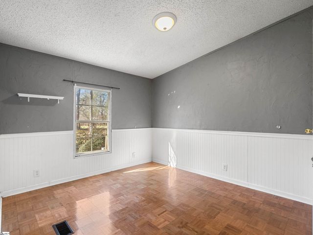 2740 Highway 414, Taylors, SC 29687