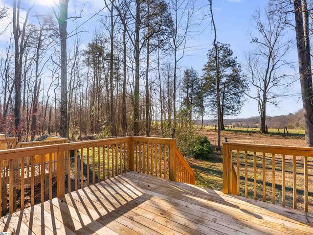 2740 Highway 414, Taylors, SC 29687