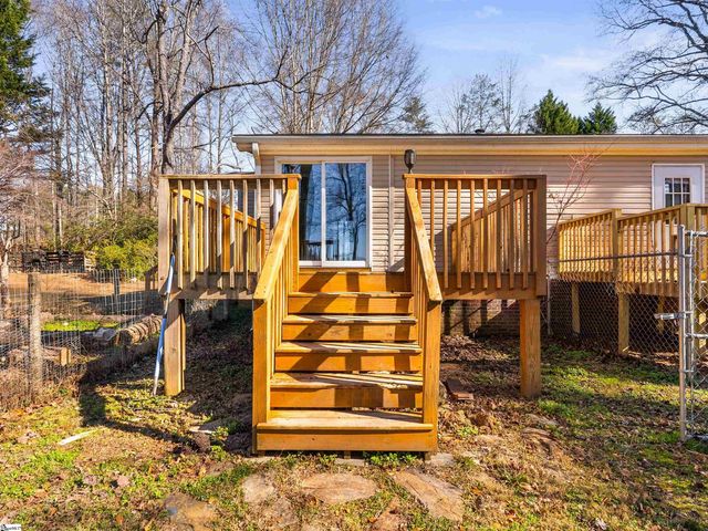 2740 Highway 414, Taylors, SC 29687