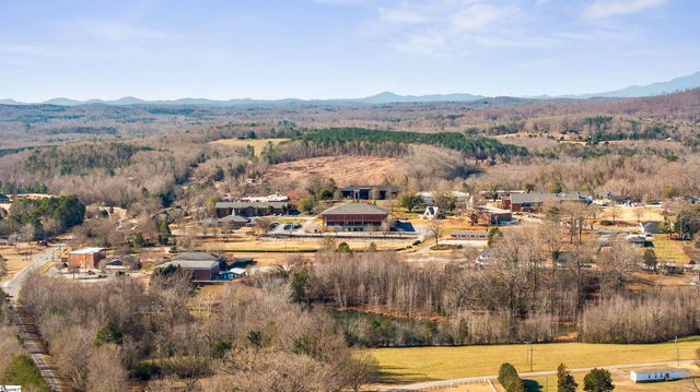 2740 Highway 414, Taylors, SC 29687