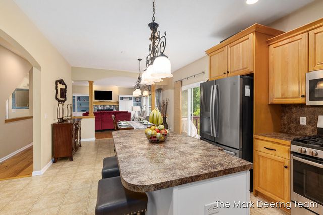 3127 Royal Hannah Drive Ne, Algoma Twp, MI 49341
