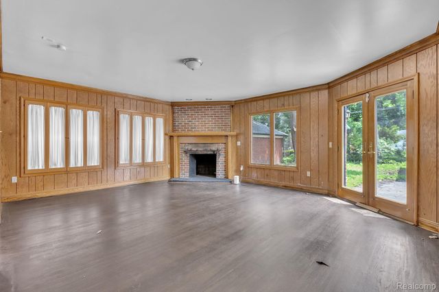 19510 Stratford Road, Detroit, MI 48221