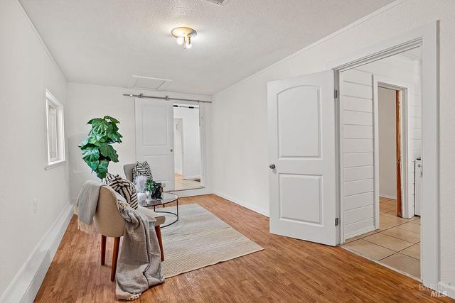 201 Triplett Dr, Cloverdale, CA 95425