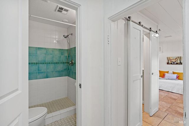 201 Triplett Dr, Cloverdale, CA 95425