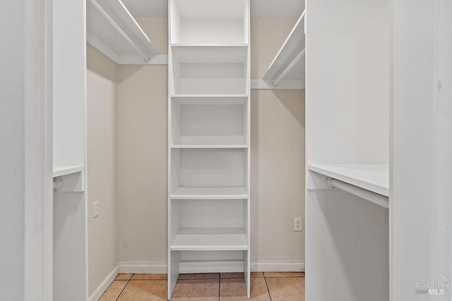 201 Triplett Dr, Cloverdale, CA 95425