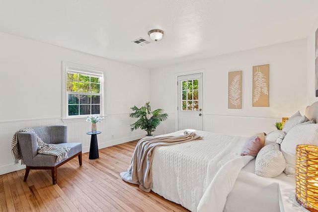 201 Triplett Dr, Cloverdale, CA 95425