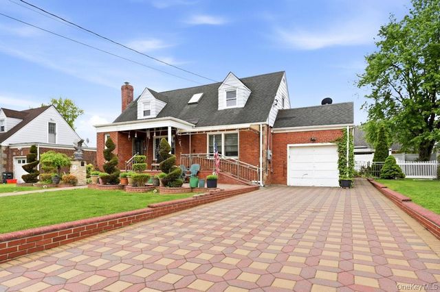 57 Bradford Road, Valley Stream, NY 11580