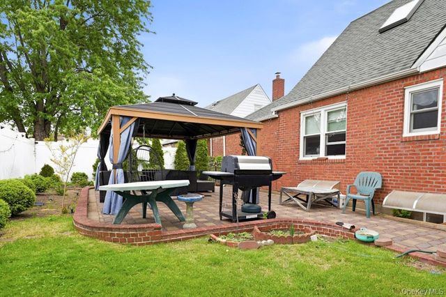 57 Bradford Road, Valley Stream, NY 11580