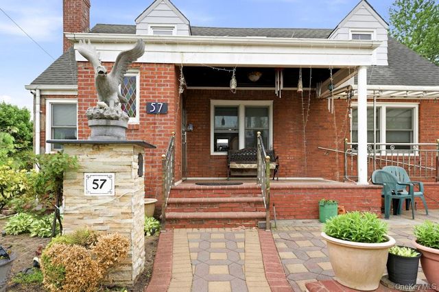 57 Bradford Road, Valley Stream, NY 11580
