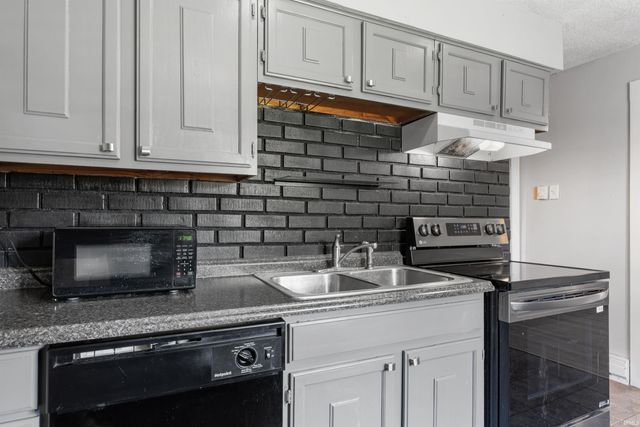 3007 Kentucky Avenue, Fort Wayne, IN 46805