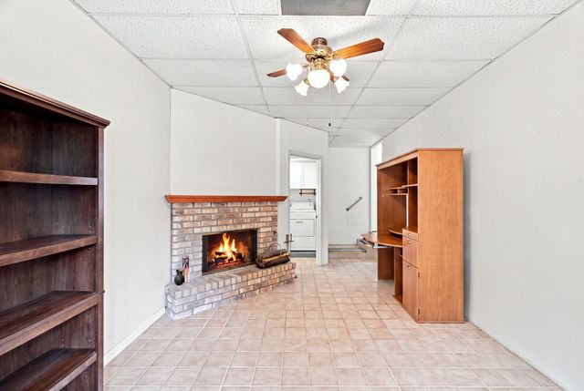 300 Parkwood Place, Lewisville, TX 75067