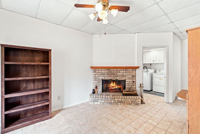 300 Parkwood Place, Lewisville, TX 75067