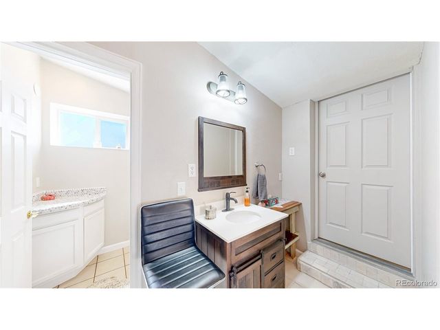 693 S 5th Ave, Brighton, CO 80601