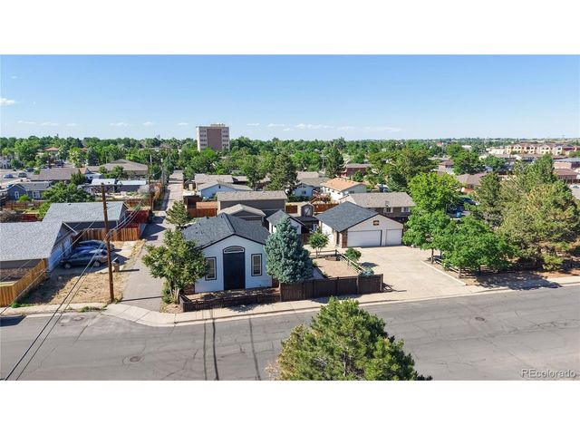 693 S 5th Ave, Brighton, CO 80601