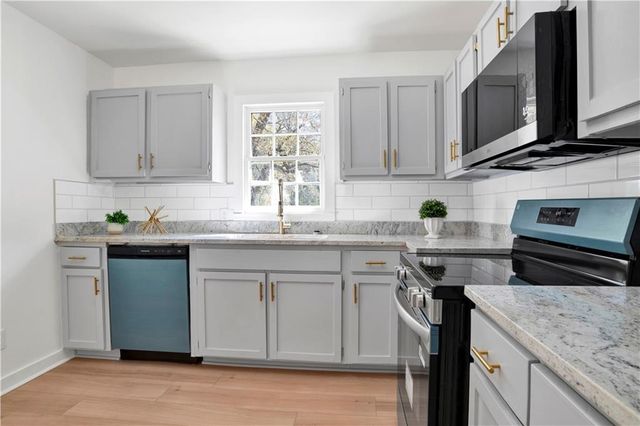 3009 Alston Drive, Mobile, AL 36605