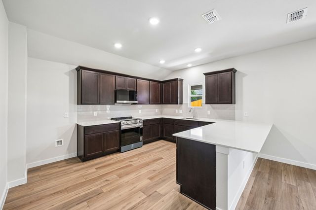 119 Annabelle Street, Cleburne, TX 76031