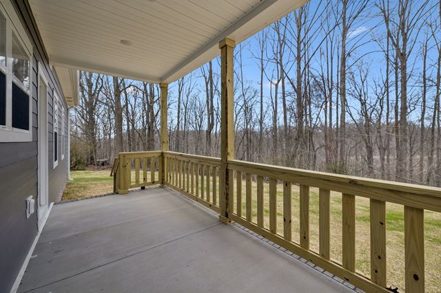 4083 Long Creek Rd, Lafayette, TN 37083