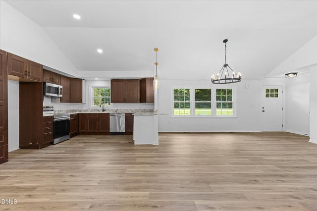 426 Fitch Drive, Mebane, NC 27302