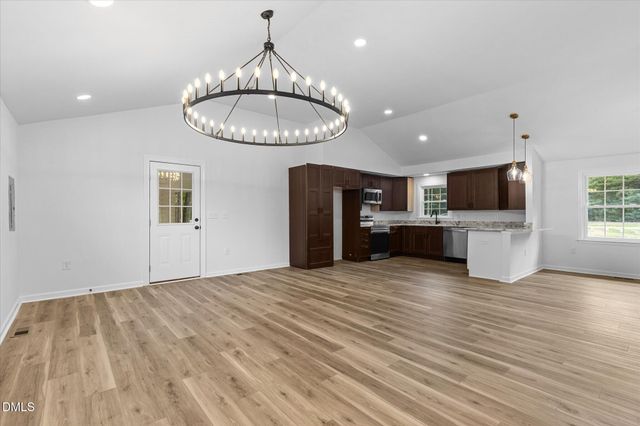 426 Fitch Drive, Mebane, NC 27302