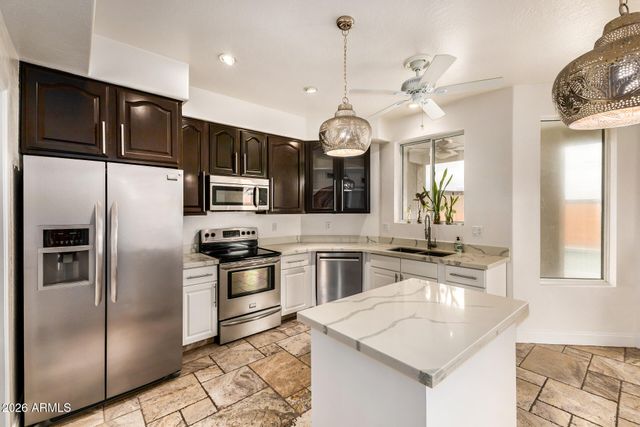 4331 E REDWOOD Lane, Phoenix, AZ 85048