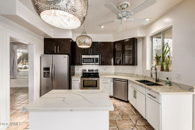 4331 E REDWOOD Lane, Phoenix, AZ 85048