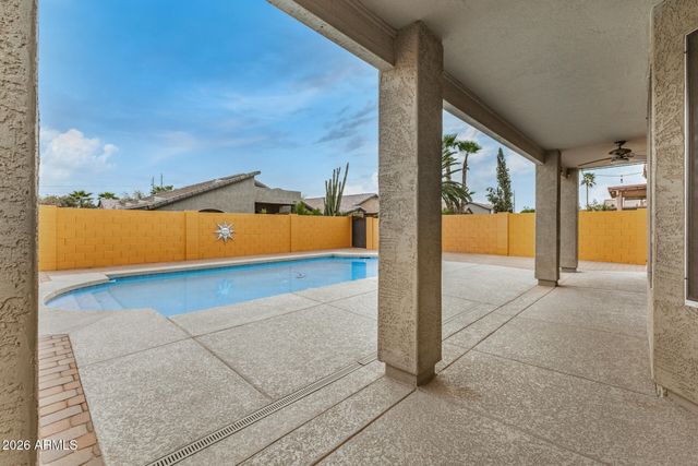 4331 E REDWOOD Lane, Phoenix, AZ 85048