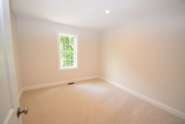 2 Clarendon Circle Lot 7, Holbrook, MA 02343