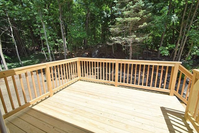2 Clarendon Circle Lot 7, Holbrook, MA 02343