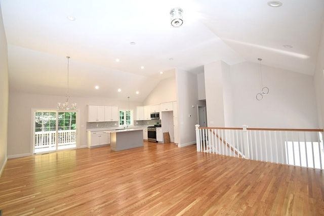 2 Clarendon Circle Lot 7, Holbrook, MA 02343