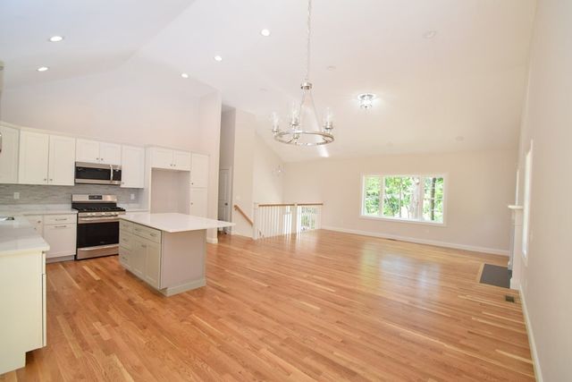 2 Clarendon Circle Lot 7, Holbrook, MA 02343