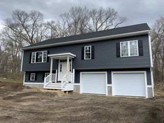 2 Clarendon Circle Lot 7, Holbrook, MA 02343