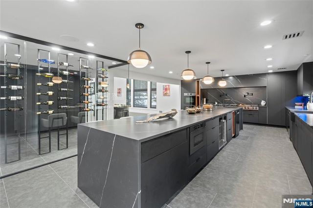 84 Shrewsbury Drive, Livingston, NJ 07039