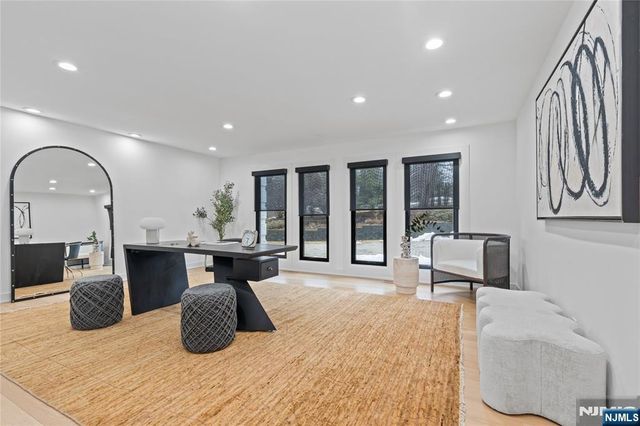 84 Shrewsbury Drive, Livingston, NJ 07039