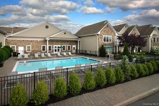 1109 Dolphin Lane 1109, Holbrook, NY 11741