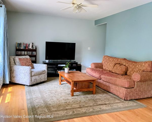 903 Old Post Road, New Paltz, NY 12561