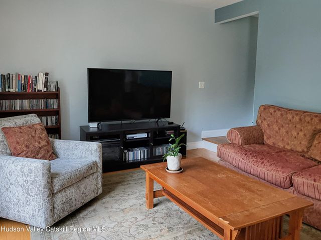 903 Old Post Road, New Paltz, NY 12561
