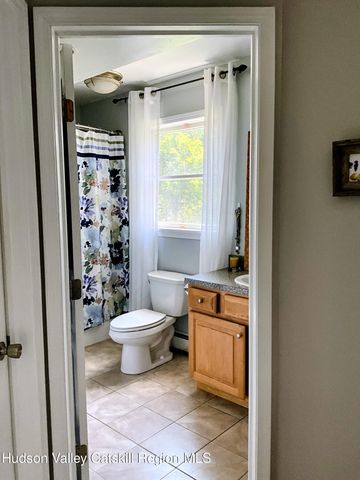 903 Old Post Road, New Paltz, NY 12561