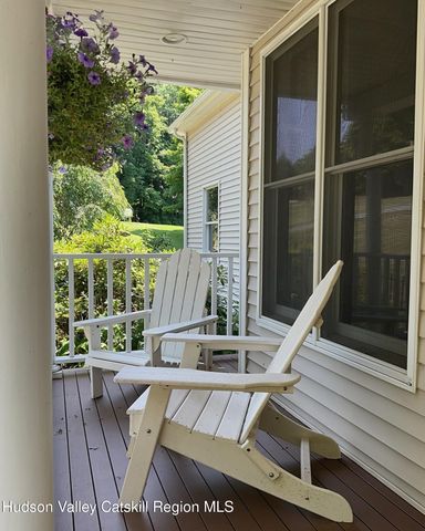 903 Old Post Road, New Paltz, NY 12561