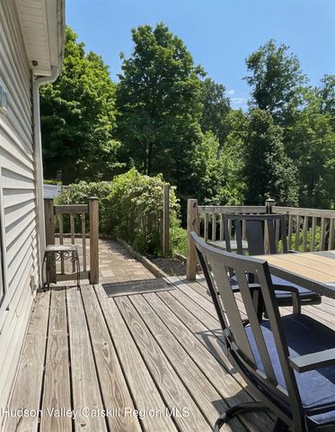 903 Old Post Road, New Paltz, NY 12561