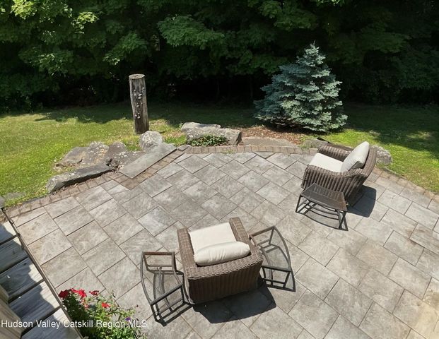 903 Old Post Road, New Paltz, NY 12561