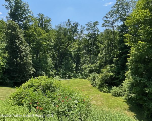 903 Old Post Road, New Paltz, NY 12561