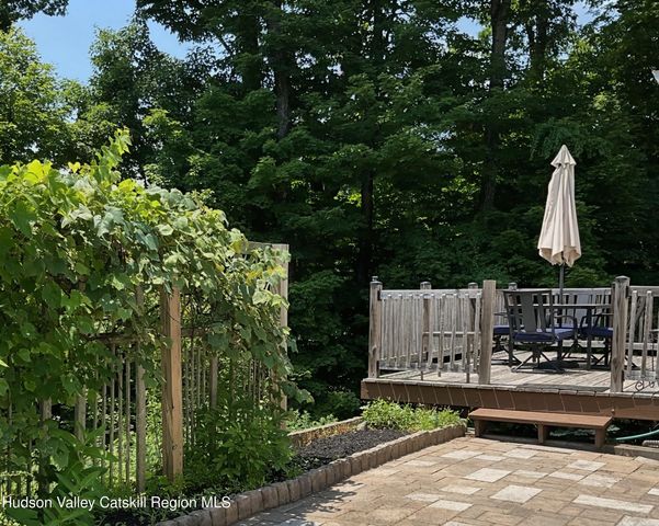 903 Old Post Road, New Paltz, NY 12561