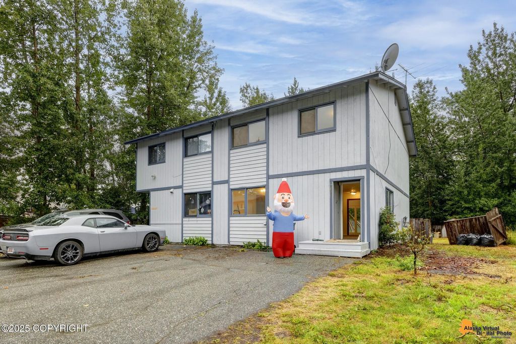7811 Snow View Drive, Anchorage, AK 99507